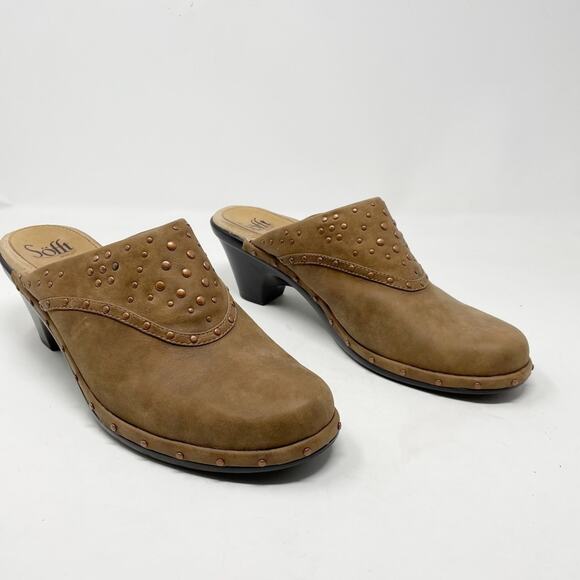 Sofft Tan Suede Nubuck leather copper stud heeled clogs mules neutral womens 9.5 - Picture 2 of 11
